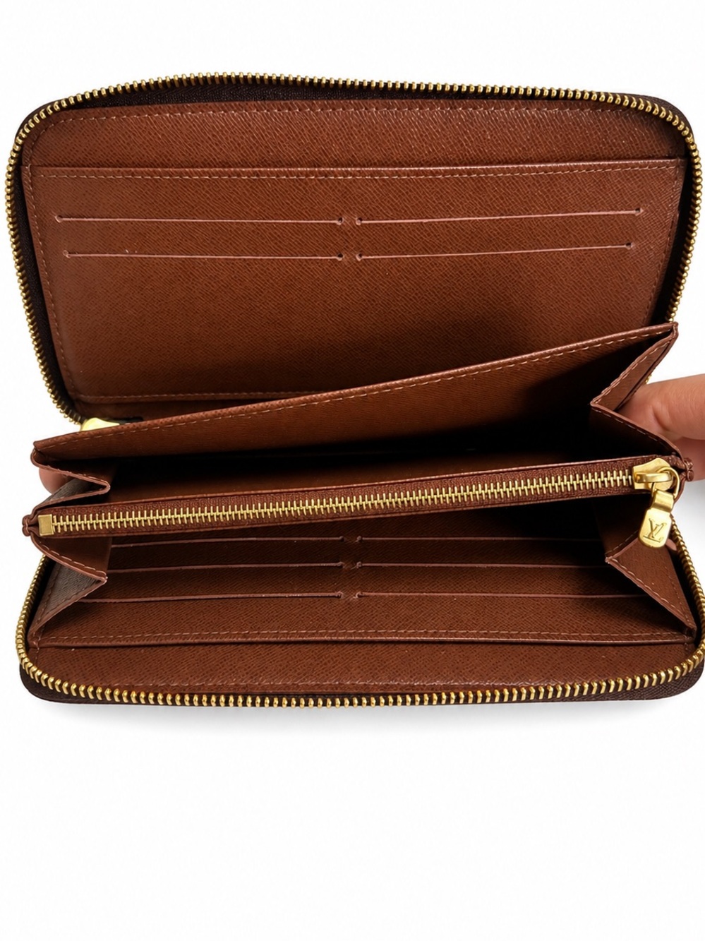 Louis Vuitton Monogram Zippy Organizer Wallet - Picture 7 of 16